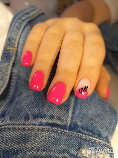 Педикюр с покрытием лаком