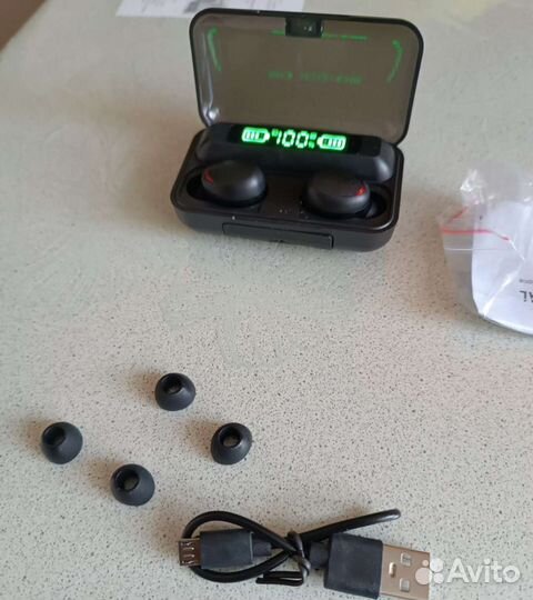 Беспроводные наушники f9 с повербанком