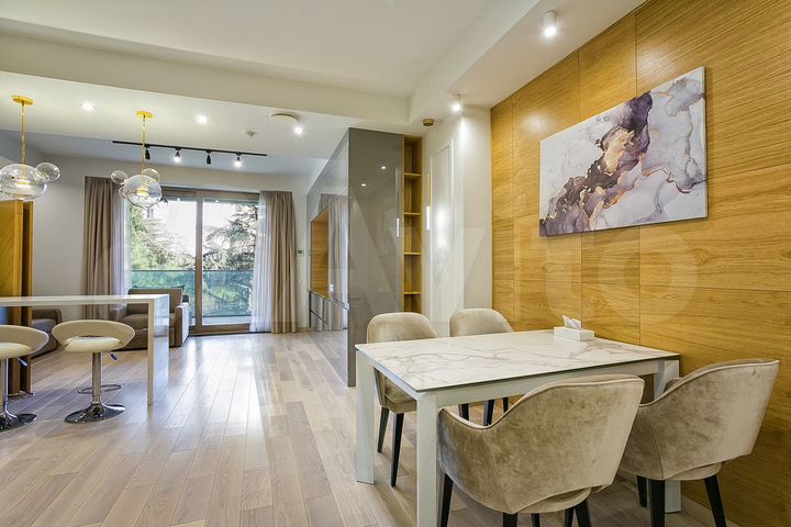 3-к. апартаменты, 100 м², 4/20 эт.