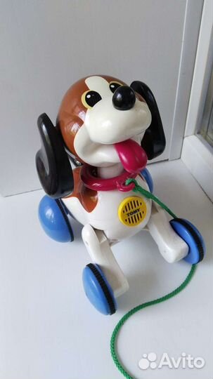 Собака каталка tomy