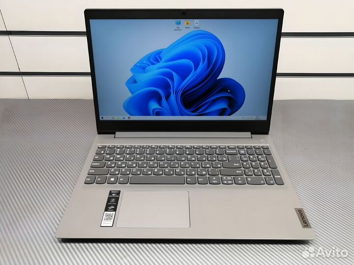 Lenovo Amd 3020E/ 4Gb/ 15,6 IPS