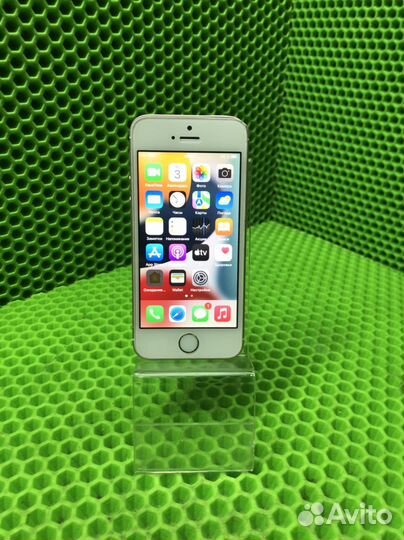 Телефон iPhone SE (30091)