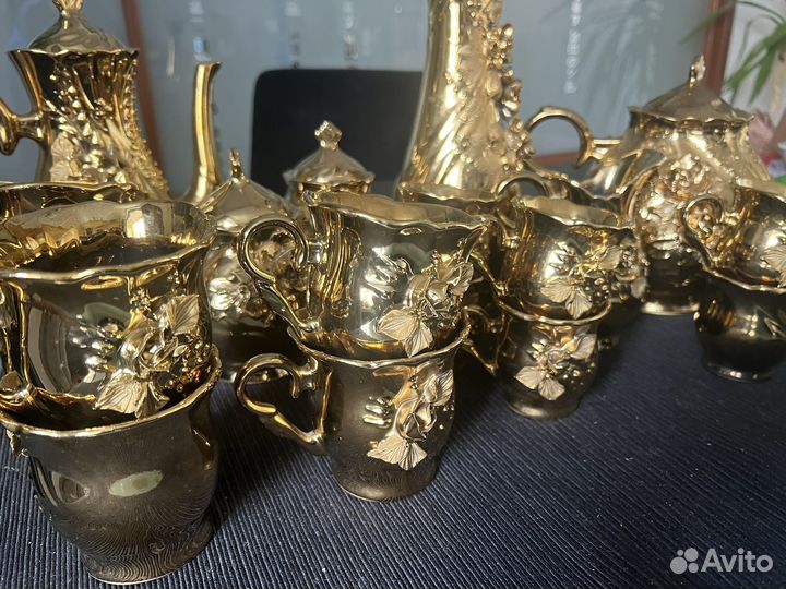 Сервизы чайный и кофейный