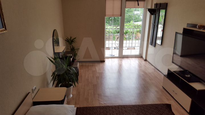 Комната 45 м², 2/2 эт.