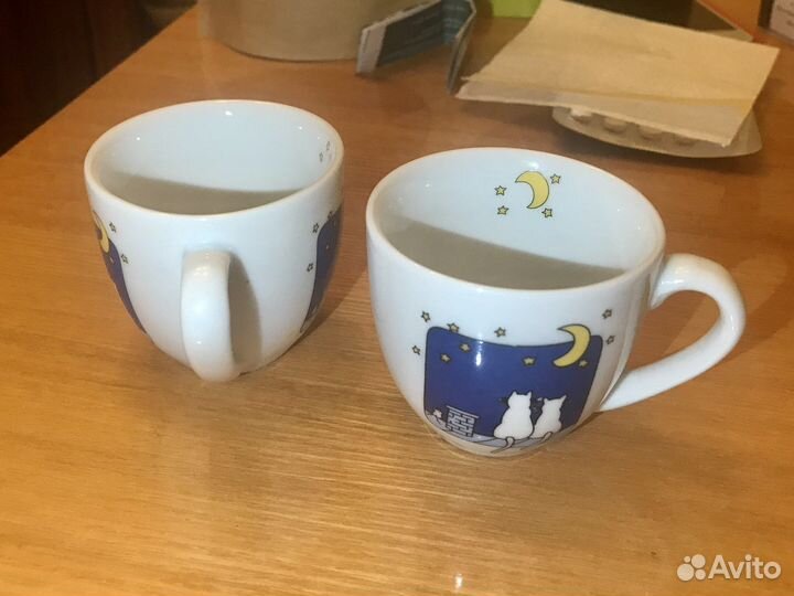 Пара маленьких кофейных чажек под эспрессо