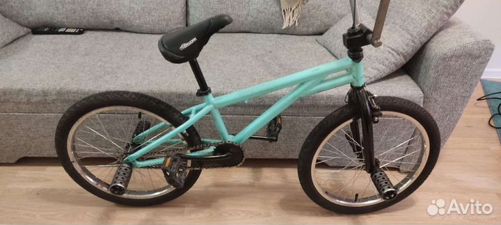 Трюковой велосипед BMX