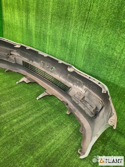 Бампер передний toyota ipsum