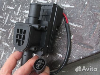 Кран отопителя электрический shacman X3000 WP12 sz