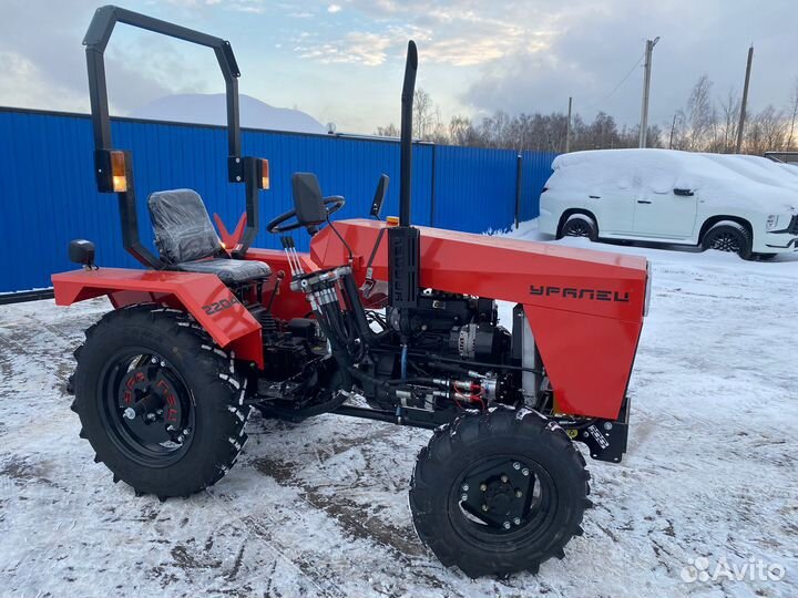 Мини-трактор УРАЛЕЦ 2204, 2023