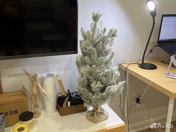 Елка искусственная заснеженная