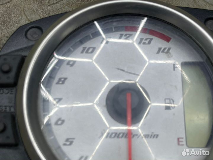 Kawasaki z750 приборная панель