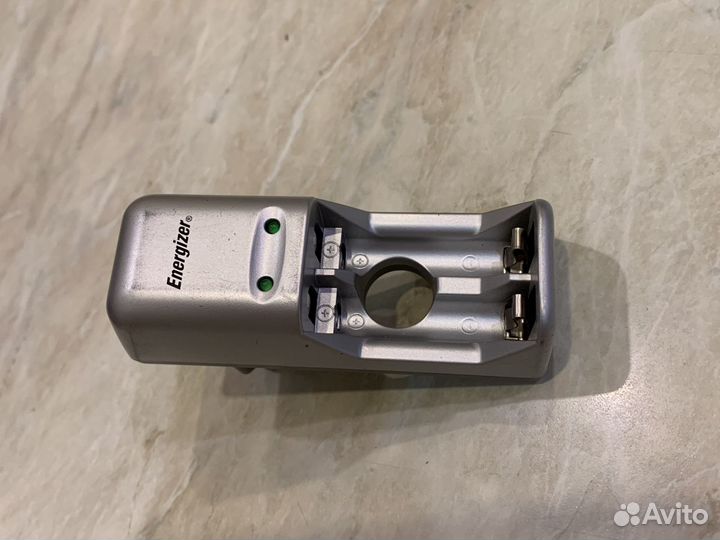 Зарядное устройство для аа и ааа аккумуляторов