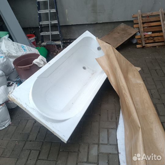 Ванна акриловая