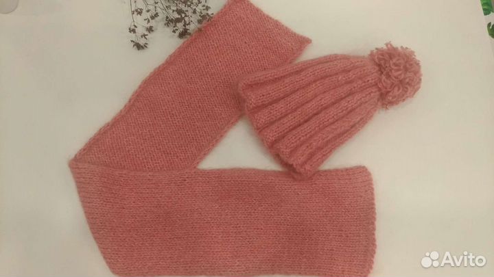 Шапки и шарфы женские