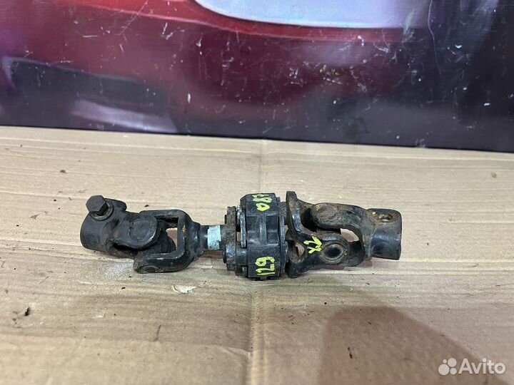 Рулевой карданчик Subaru impreza