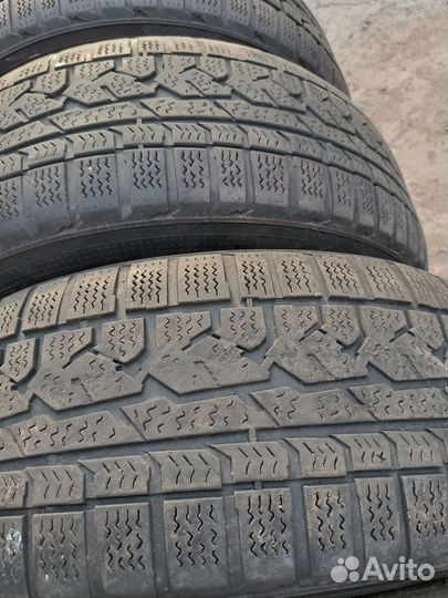 Kumho I'Zen RV Asymmetric 255/60 R18