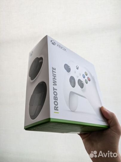 Новый Геймпад Microsoft для Xbox One белый