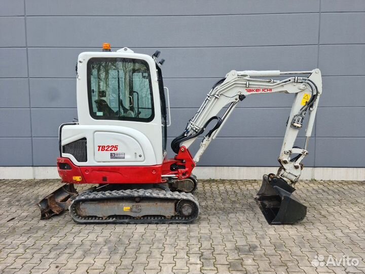 Мини-экскаватор Takeuchi TB 225, 2019