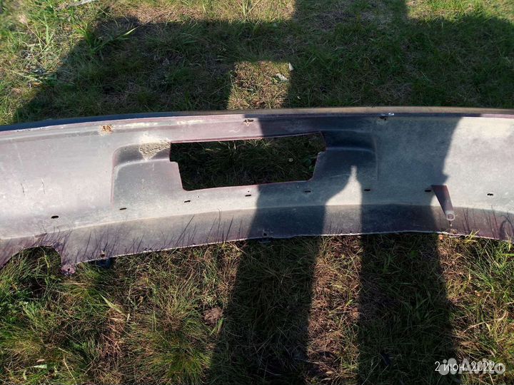 Продам задний бампер Mitsubishi Lancer Cedia