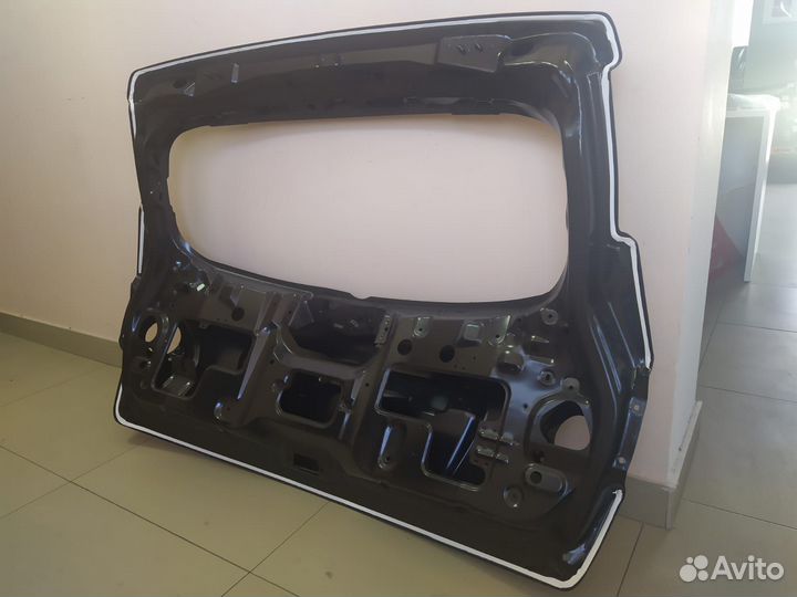 Дверь багажника nissan qashqai 06-14 года