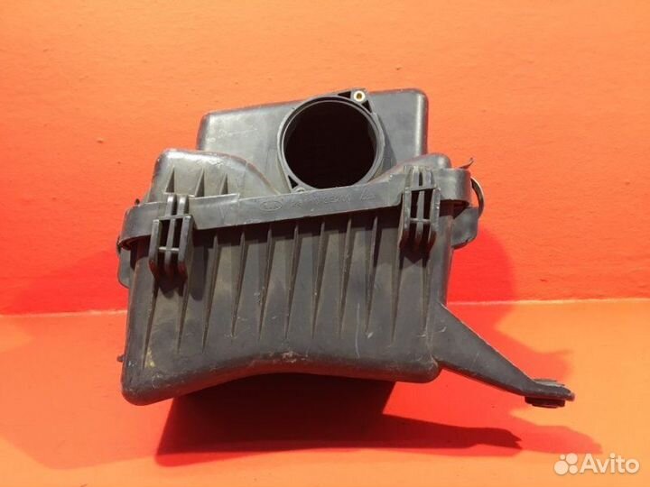 Корпус воздушного фильтра Kia Sorento BL D4CB 2005