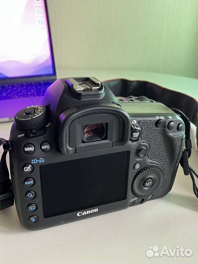 Фотоаппарат Canon 5d mark III body