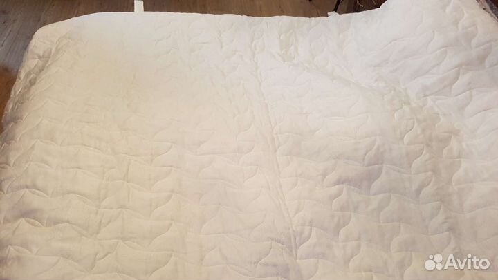 Наматрасник на молнии