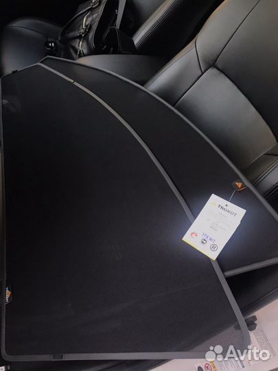 Тонировка - Сетки (автошторки новые) на Тойота Рав