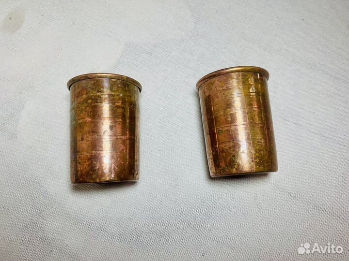 Бутылка и стаканы из меди Индия