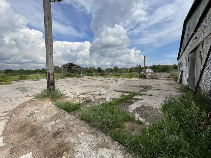 Здание с участком под склад, с/х про зводство