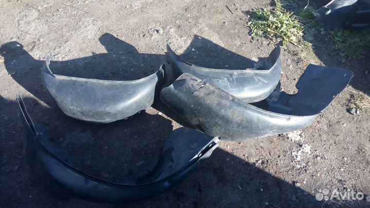 Локера. подкрылки на део нексия