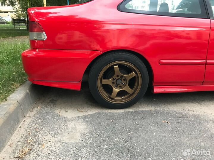 Клыки заднего бампера Honda Civic 99-00