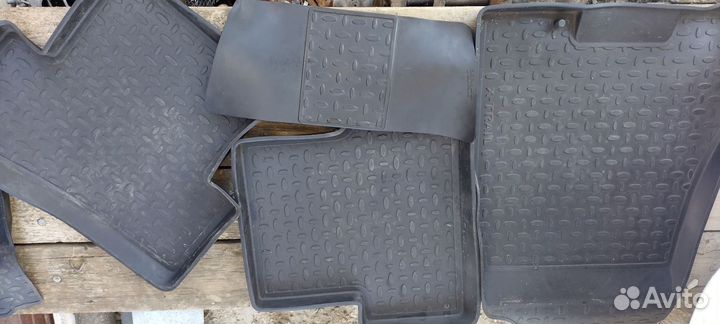 Автомобильные коврики на nissan x-trail