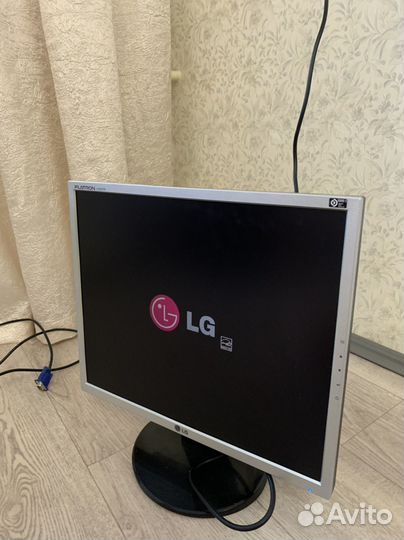 Монитор LG flatron l1953r, рабочий