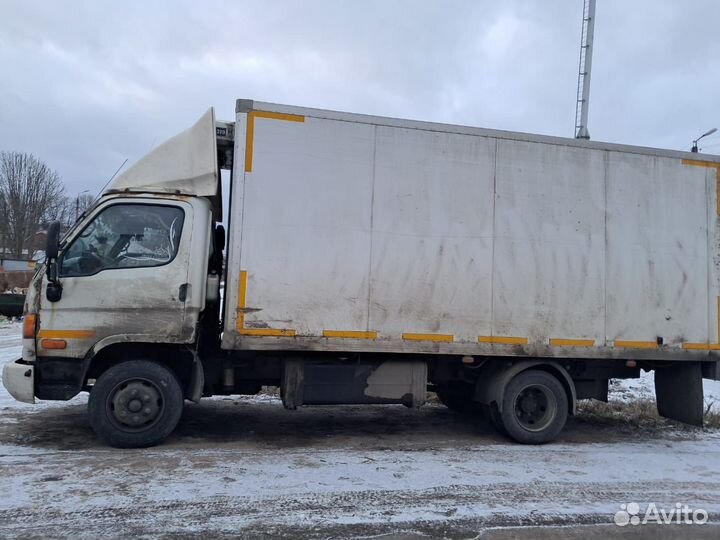 Рефрижератор 24 м³ Hyundai HD78, 2011