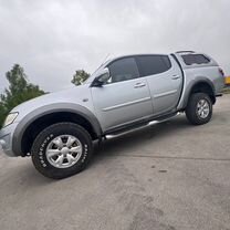 Mitsubishi L200 2.5 AT, 2011, 87 150 км, с пробегом, цена 1 690 000 руб.