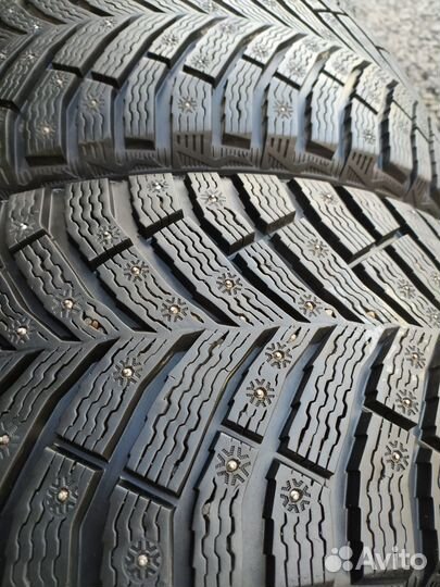 Michelin X-Ice North 4 235/45 R18