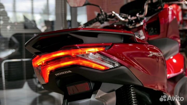 Скутер Honda PCX125