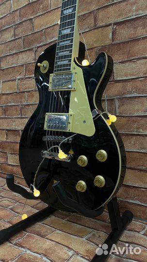 Изящная электрогитара fabio