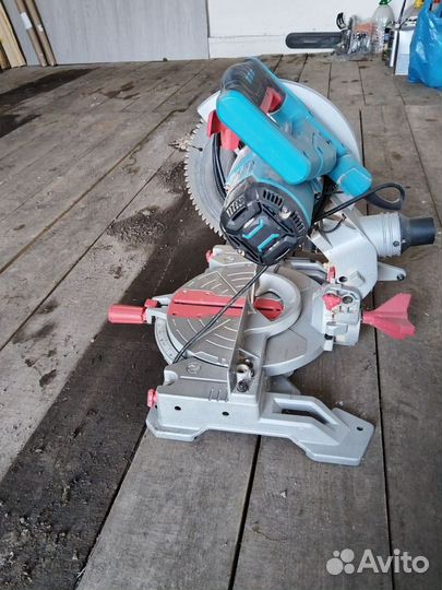 Торцовочная пила Кратон, Фрезер