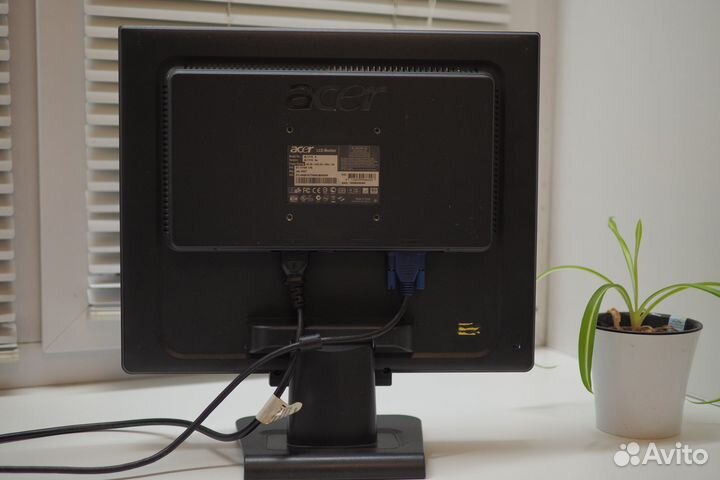 Монитор Acer 1716 A