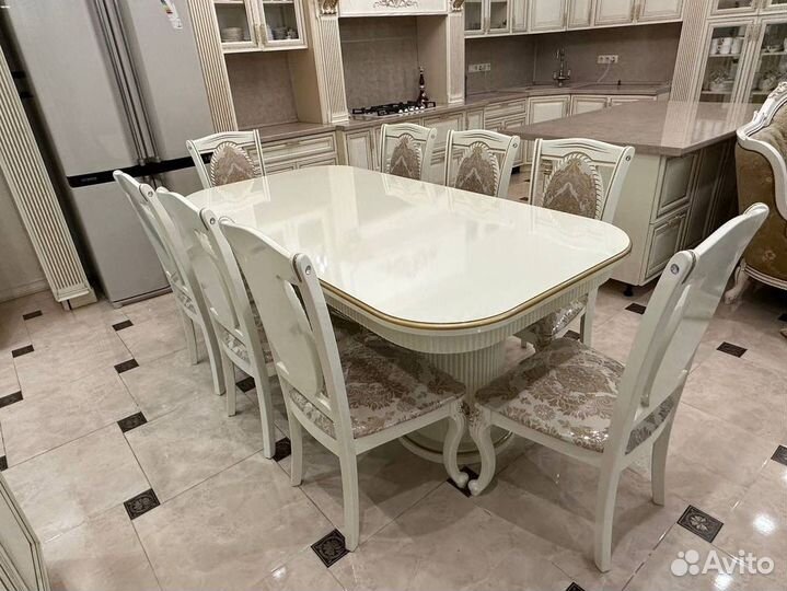 Стол со стульями в наличии\оплата при получении