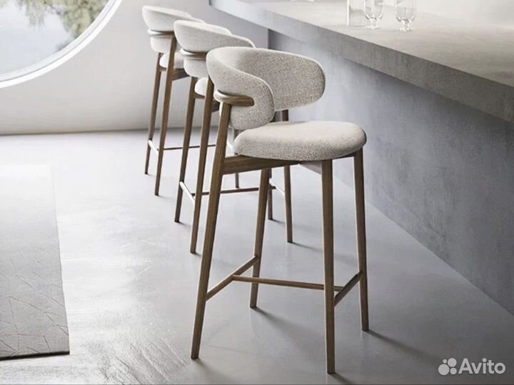 Дизайнерский барный стул Brauni