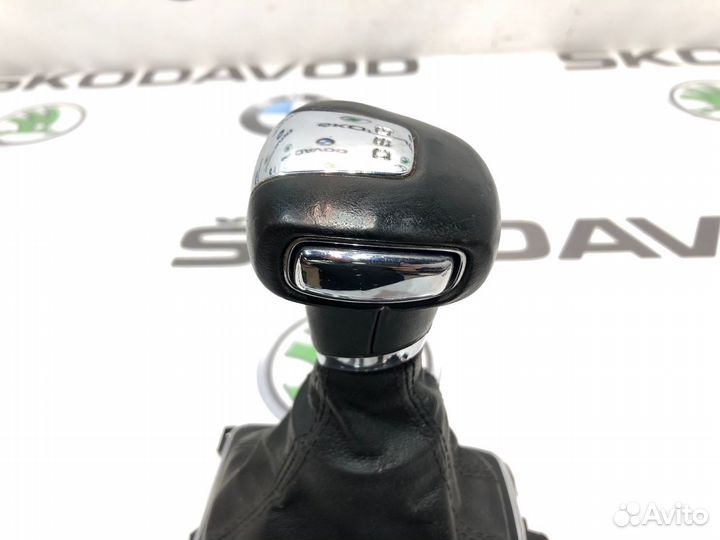 Ручка DSG Skoda Octavia A5 (1Z) 2011