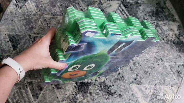 Новый коврик пазл Герои в масках