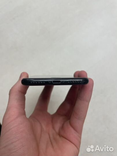 iPhone 7, 32 ГБ