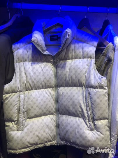 Жилетка Yumms by Mark Rodovsky.(Белая оригинал)