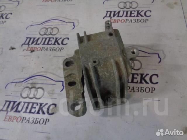 Опора двигателя правая VW Jetta 2005-2011