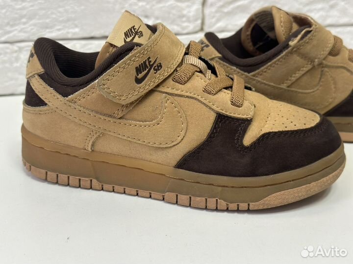 Кроссовки детские 28 размер