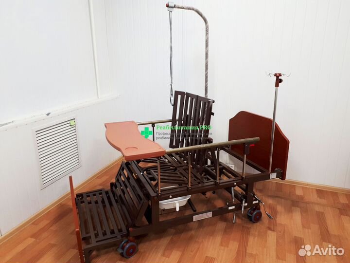 Медицинская кровать